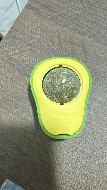 🥑 Minty Fresh Avocado Catnip Ball - Natural Dental Cat Toy 🐱